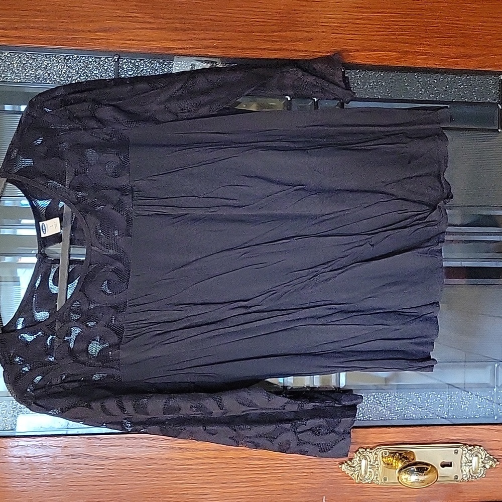 Quarter Sleeve Lace Blouse